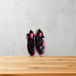 Jordan 1 Low OG Gym Red Gold Black 2013 Mens 10.5 Sneaker Vintage  553558-613